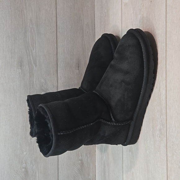 Ugg Australia Women 5825 Ankle Leather Boots shoes sz 8 - Picture 1 of 12